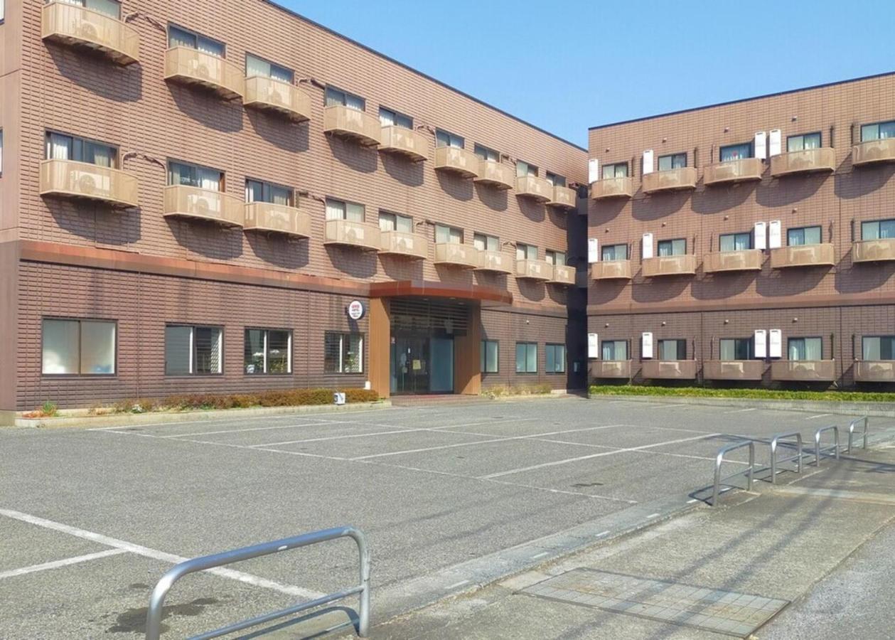 Hotel Isesaki East Exterior photo